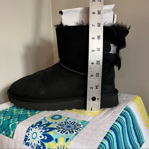 Ugg boot, size 6, black with bow - Picture 8 of 10